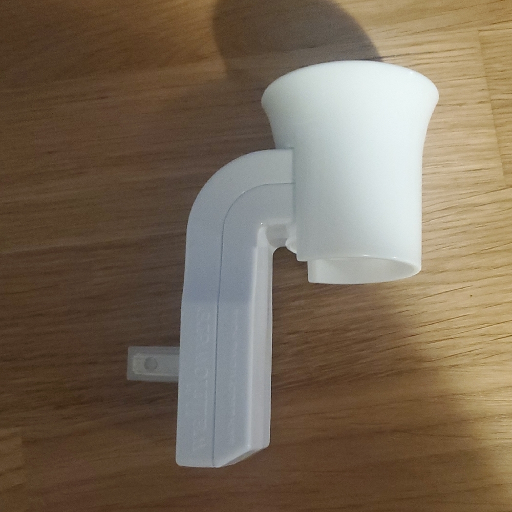 White Bath and Body Works Wallflower Plug